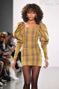 525071222_LaquanSmithRunwayFebruary2019NewYorkrJH4n1Chd9Sx.thumb.jpg.b541581bd19a5b55f361477dcc655340.jpg