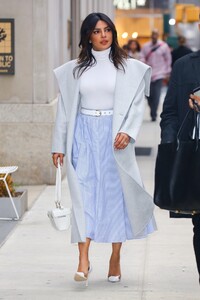        cho110519BZNimage121.jpg