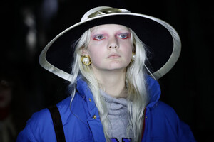 624305743_GucciCruise2020Runways4Enr1fv_Q0x.thumb.jpg.c2bbe032a3be2e90e7d7e174dd929b45.jpg