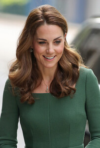 Duchess+Cambridge+Opens+Anna+Freud+Centre+P6uKwkU69kqx.jpg