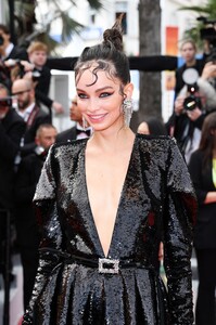 633259984_1150757619OnceUponATimeInHollywoodRedCarpet-The72ndAnnualCannesFilmFestival.thumb.jpg.c57b799a4229a58dcfc6f2803a8efcb3.jpg