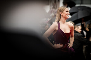 Toni+Garrn+Colour+Alternative+View+72nd+Annual+_FM7W1nWEkYx.jpg