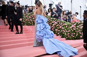 [1147427975] The 2019 Met Gala Celebrating Camp - Notes on Fashion - Arrivals.jpg