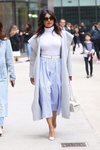        cho110519BZNimage139.jpg