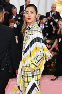 Liu+Wen+2019+Met+Gala+Celebrating+Camp+Notes+EgxwiXOIlAsx.jpg
