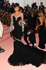 [3e785daa81174f8c95c551685716013f] 2019 MET Museum Costume Institute Benefit Gala.jpg