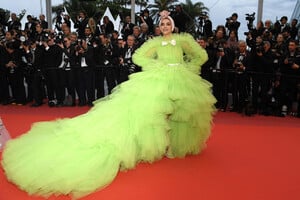 Deepika+Padukone+Pain+Glory+Dolor+Y+Gloria+4V1S3zWIA12x.jpg