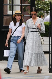        lea110519BZNimage18.jpg