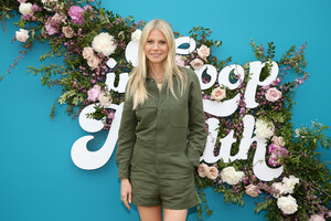 Gwyneth+Paltrow+goop+Health+Summit+Los+Angeles+_9qka0XI8OTx.jpg