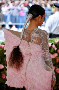 [1147401927] The 2019 Met Gala Celebrating Camp - Notes on Fashion - Arrivals.jpg