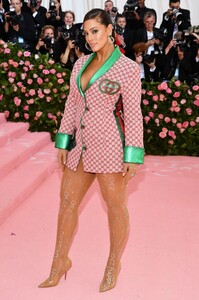 [1147409098] The 2019 Met Gala Celebrating Camp - Notes on Fashion - Arrivals.jpg