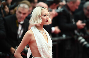 Soo+Joo+Park+Once+Upon+Time+Hollywood+Red+4yaDuDiumgix.jpg