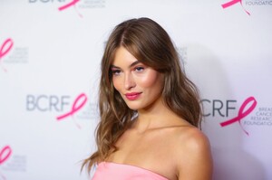 [1149389319] Breast Cancer Research Foundation's 2019 Hot Pink Party.jpg
