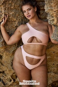 917596216_TaraLynn_SportsIllustratedSwimsuitIssue2019(4).thumb.jpg.697839c97a05f40a9339141a79e10141.jpg