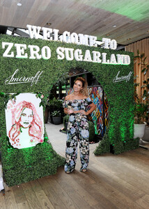 Jessie+James+Decker+Smirnoff+Zero+Sugar+Infusions+FAXcqcx4UqFx.jpg