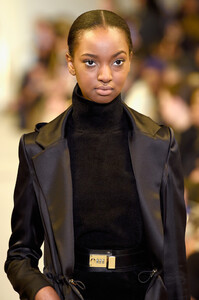 983282084_BrandonMaxwellRunwayFebruary2019NewYork33Q4dLaTeQAx.thumb.jpg.95cc69c3f13ce5a775fc6ad3bf38e37f.jpg