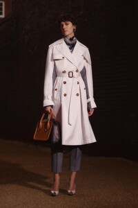 Alexander-McQueen-pre-fall-2019-collection-the-impression-010.thumb.jpg.47f6059562b70178d1ac5aade0d5acc4.jpg