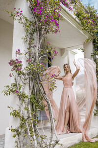 Cannes-16.thumb.jpg.c0c04ac0454422ffc11d1610d8f45b3b.jpg