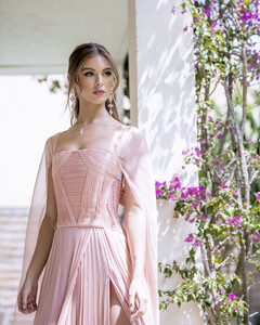 Cannes-24.thumb.jpg.05aff2890d9305a4b68c696fd902d00c.jpg