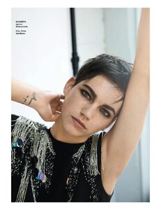 Grazia491-page-003.jpg