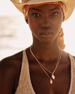 HM-Swimwear-2019-Campaign10.thumb.jpg.4f5a39d9272afb020009295648a93140.jpg