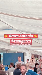 HozJKVkVcXo.jpg