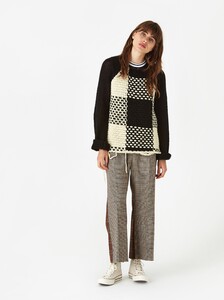 MM6_SS19_CROCHET-KNIT-JUMPER-MIXED-ECRU_GOODHOOD_-0502.thumb.jpg.194f50a658342211ceb463eae6f9dbb5.jpg