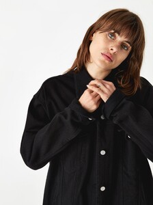 MM6_SS19_DENIM-SPORTS-JACKET-BLACK_GOODHOOD_-0752.thumb.jpg.3869da49a203ccaec44e1eadd233697b.jpg