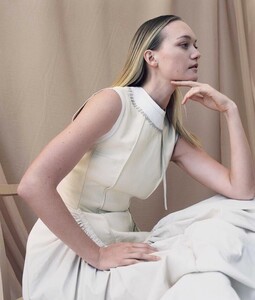 Neutral-Trend-Fashion-Editorial07.thumb.jpg.b1aabaebe2fae538e1c8c0496fd75752.jpg