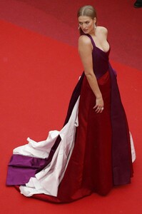 Toni-Garrn_-The-Best-Years-of--Life-Premiere-19.jpg