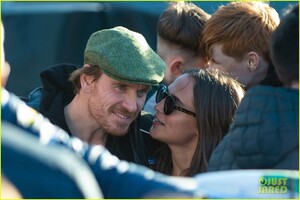 alicia-vikander-michael-fassbender-visit-his-hometown-07.thumb.jpg.315fcaf1959b6fde2ca45a23024438ed.jpg