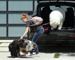 ariel-winter-out-in-sherman-oaks-05-30-2019-7.jpg