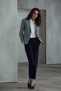 aw17-womenswear-lookbook-september-look-6-6_59a6c3bba0798.thumb.jpg.b3d82b9e9137d77585768ab4736928e0.jpg