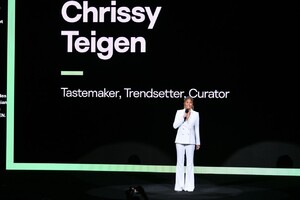 chrissy-teigen-hulu-upfront-presentation-in-ny-05-01-2019-1.jpg