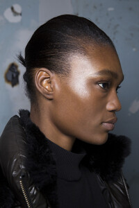 dion-lee-bks-m-rf19-1415.thumb.jpg.aba5560e1f0d547576a5e0d6c49326c7.jpg