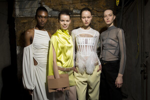 dion-lee-bks-m-rf19-1567.thumb.jpg.de229a09addab5eca5894cef5a827f95.jpg
