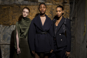 dion-lee-bks-m-rf19-1619.thumb.jpg.8232b84632efa57e528320e12d7b2b05.jpg