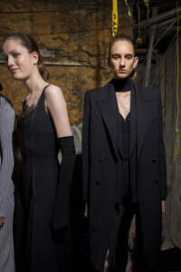 dion-lee-bks-m-rf19-1679.thumb.jpg.d9e22224184fb5abc50896ded47e7e4a.jpg