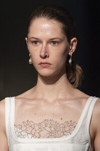 dion-lee-clp-rf19-4240.thumb.jpg.e1e8a82d99a3cba4e8473a7a273d2fd2.jpg