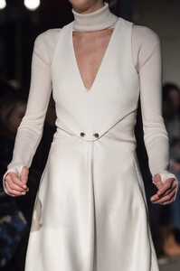 dion-lee-clp-rf19-4328.thumb.jpg.165d012fcd7329973363bcb04eb42e3b.jpg