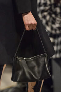 dion-lee-clp-rf19-4391.thumb.jpg.585bc7747db3ccdc39e85411e76bc67d.jpg