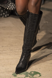 dion-lee-clp-rf19-4417.thumb.jpg.9c9c7310c0d546df3db4d49e248a2aaf.jpg