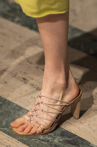 dion-lee-clp-rf19-4454.thumb.jpg.35b966596d499c6c93804026b2f592d9.jpg