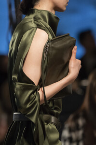 dion-lee-clp-rf19-4487.thumb.jpg.c3caea542dacd586900cfe10d8a37712.jpg