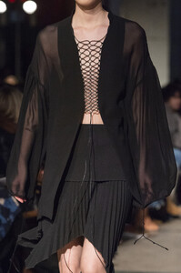 dion-lee-clp-rf19-4493.thumb.jpg.0aa50572d74523cdf57cc12b733e746b.jpg