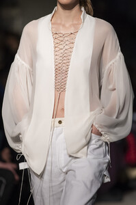 dion-lee-clp-rf19-4541.thumb.jpg.b206274ff01a5934e290e2d32da702e1.jpg