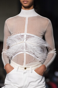dion-lee-clp-rf19-4557.thumb.jpg.967ae615c8d9311fc4390a777601718a.jpg