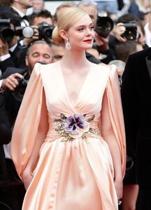 elle-fanning-at-the-dead-don-t-die-premiere-and-opening-ceremony-of-72-annual-cannes-film-festival-05-14-2019-2.jpg