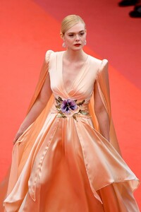 elle-fanning-at-the-dead-don-t-die-premiere-and-opening-ceremony-of-72-annual-cannes-film-festival-05-14-2019-7.jpg