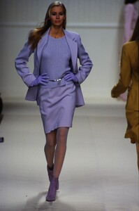fashion-photography-archive-image-work-image----batch4----fullSize----103205_103205-3_0044_fs.jpg.thumb.jpg.c5173327264379bb0e5836a2e1edf831.jpg